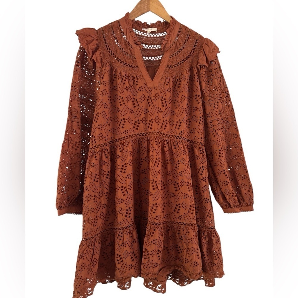 AE77 American Eagle Eyelet Long Sleeve Dress NWOT